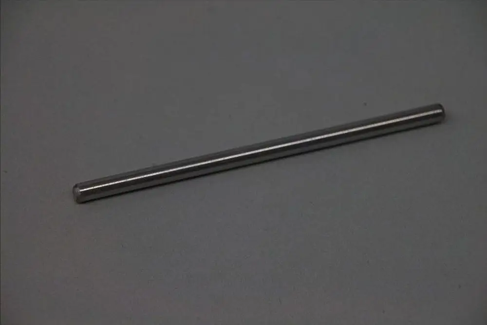 Brötje Metallstift in gerader Form, metallisch glänzend, auf einer neutralen Oberfläche liegend.
