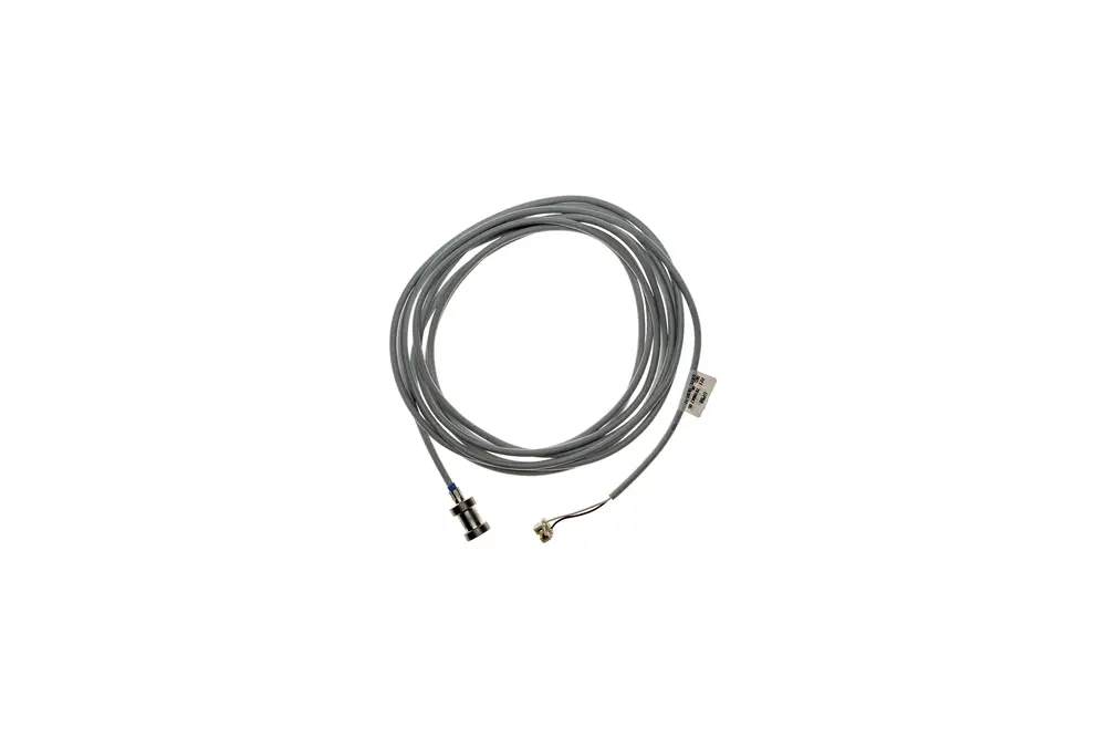 Graues Kabel mit zwei Anschlüssen, vermutlich für Heizungsanwendungen, möglicherweise ein Temperatursensor von Brötje.