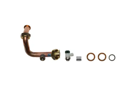 Kupferrohr mit Verbindungsstücken und Zubehörteilen, hergestellt von Brötje, zur Installation an einer Pumpe für Heizungs- oder Klimaanlagen.