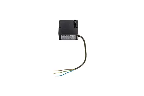 Brötje Zündtrafo in kompakter Bauweise mit Kabeln in verschiedenen Farben für elektrische Anschlüsse, geeignet für Heizsysteme.