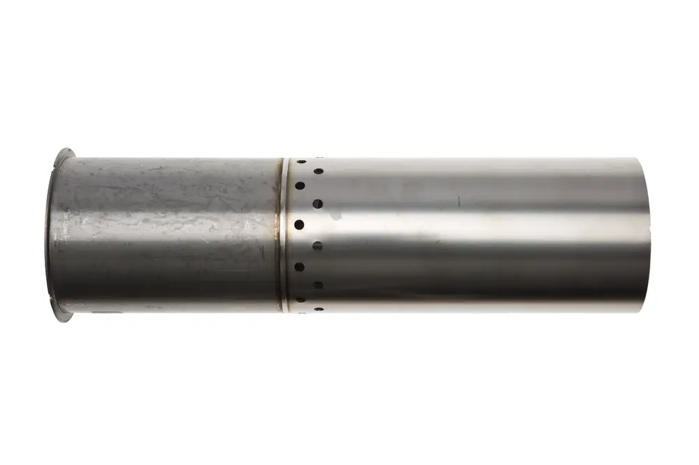 Brötje Brennerrohr aus Metall mit zylindrischer Form und mehreren Lüftungslöchern, geeignet für Heizsysteme.