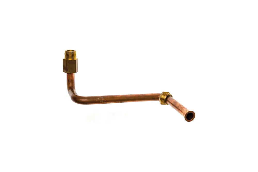 Kupferrohr mit einer gebogenen Form und einem Gewinde aus Messing, typisches Bauteil von Brötje für Verbindungssysteme im Sanitärbereich.