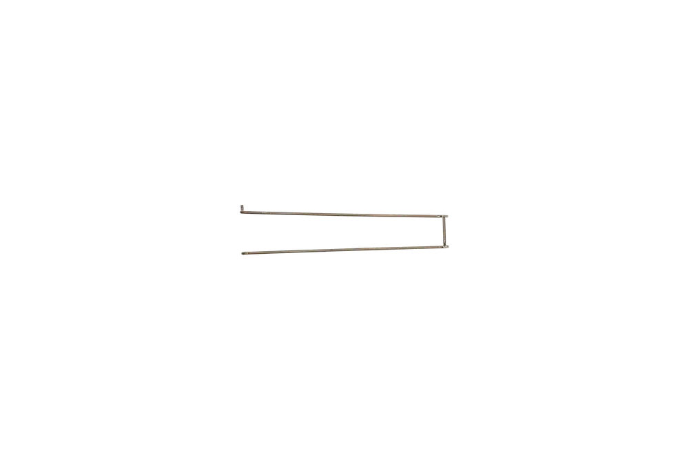 Brötje Drahtspange in schmaler, gerader Form, dient zur Befestigung eines Wärmetauschers. Zeigt eine einfache Metallstruktur ohne zusätzliche Elemente oder Beschriftungen.