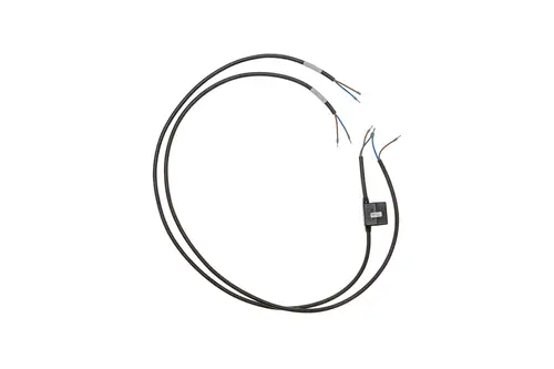 Brötje Kabelbaum mit mehreren Leitungen und Anschlussstecker. Zeigt verdeckte Kabelverbindungen, geeignet für elektrische Systeme.