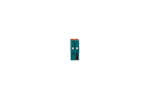 Stecker von Brötje in grün-blauer Farbe mit orangefarbenen Elementen. Zwei Anschlüsse sind sichtbar, der Stecker hat eine kompakte Form und eignet sich für verschiedene elektrische Anwendungen.