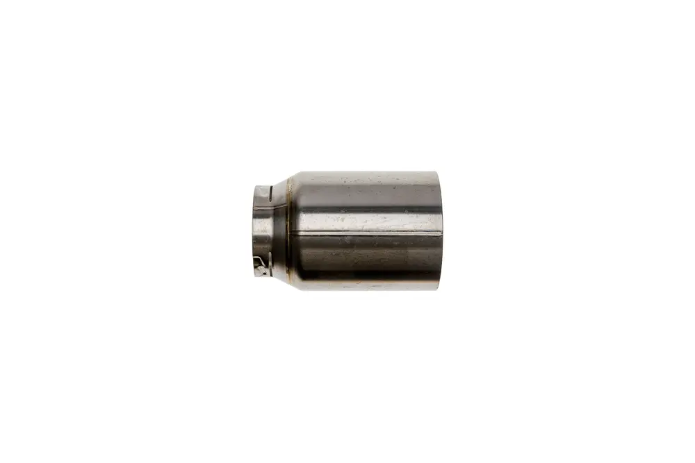 Metallisches Flammrohr von Brötje, zylindrische Form mit einem Ende, das anscheinend für eine Verbindung vorgesehen ist. Vor neutralem Hintergrund.