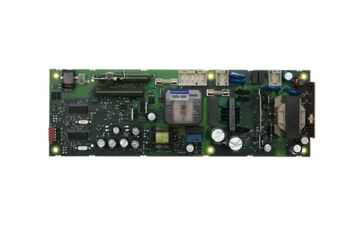 Grüne Platine mit verschiedenen elektronischen Komponenten, darunter Widerstände, Kondensatoren und Relais, gekennzeichnet mit "Brötje" und spezifischen Bauteilsymbolen.