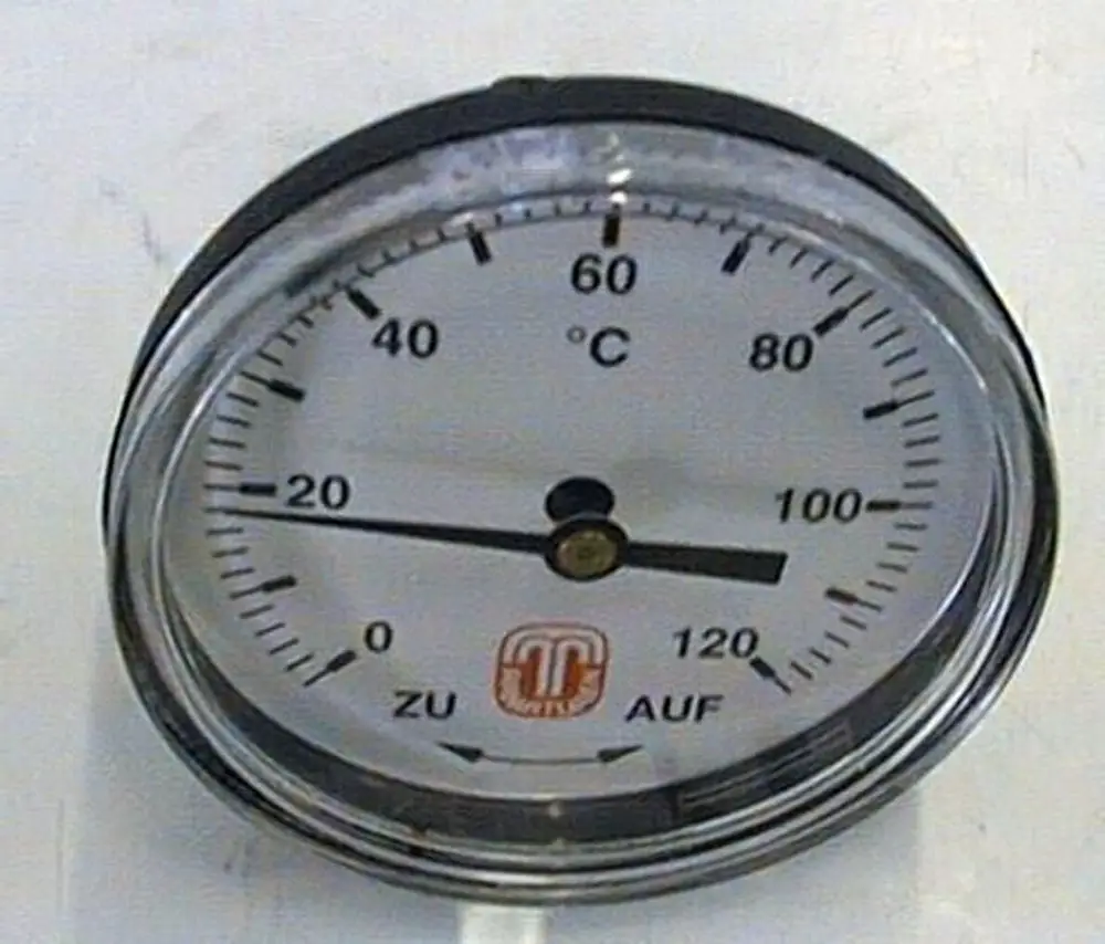 Thermometer zur Temperaturmessung mit einer skalierten Anzeige von -20 °C bis 120 °C. Marke Brötje ist auf dem Ziffernblatt abgebildet.