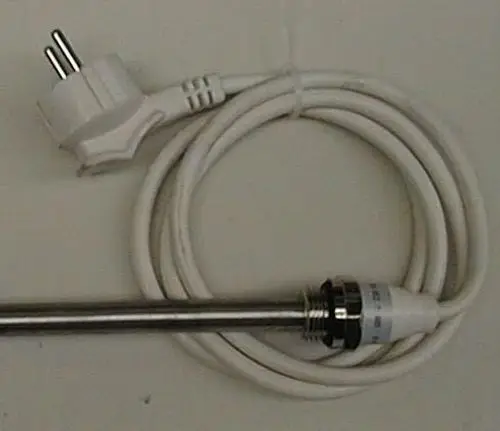 Brötje Heizpatrone mit einem Kabel und Stecker, an einem Ende ein zylindrischer Heizstab, der für Heizungsanwendungen verwendet wird.
