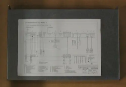 Technische Zeichnung einer Abdeckung von Brötje zur Regelung, mit Schaltplan und Anschlüssen auf einem weißen Hintergrund.