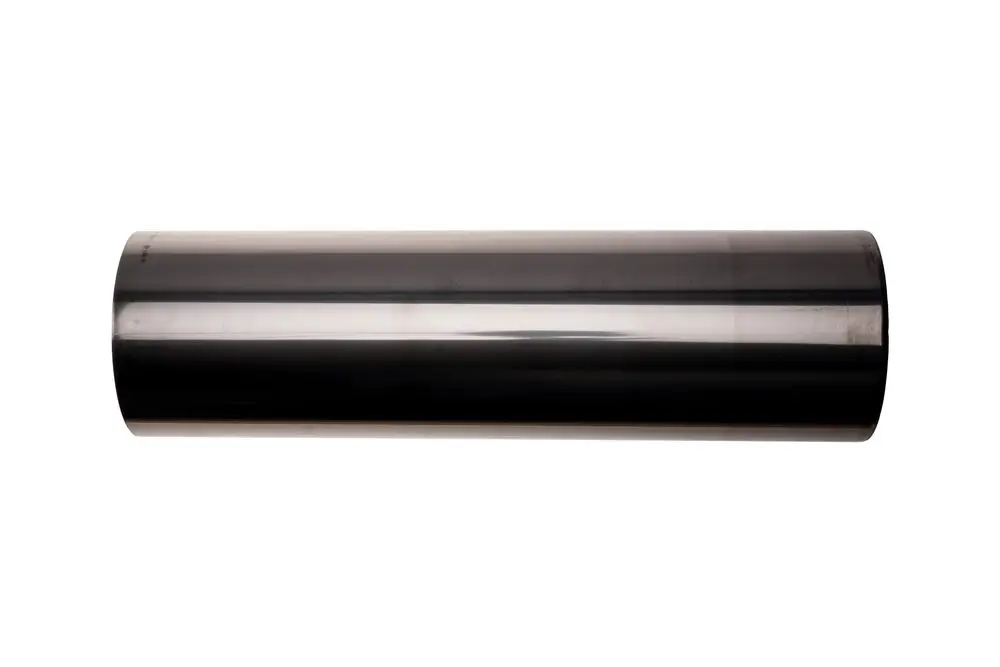 Schwarzes, zylindrisches Rohr von Brötje, aus metallischem Material, mit einer glatten Oberfläche und ohne erkennbare Maße.