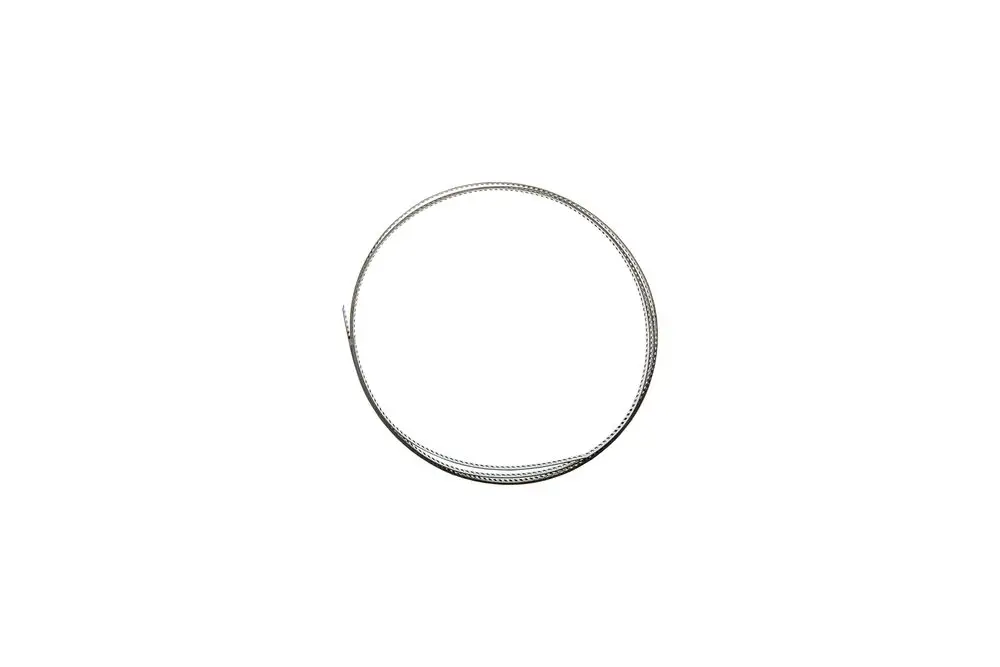 Metallischer Schlauch mit einer einheitlichen, flexiblen Form, geeignet für die Installation, möglicherweise für HLK-Anwendungen von Brötje.