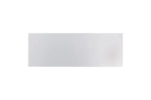 Brötje-Abdeckung in rechteckiger Form, weiß, mit glatter Oberfläche, geeignet zur seitlichen Abdeckung montierter Heizsysteme oder ähnlicher Anwendungen.