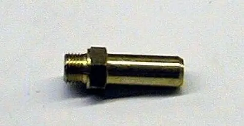 Brass fitting von Brötje, zylindrische Form mit Außengewinde und einer gewellten Oberfläche, auf heller Unterlage platziert.