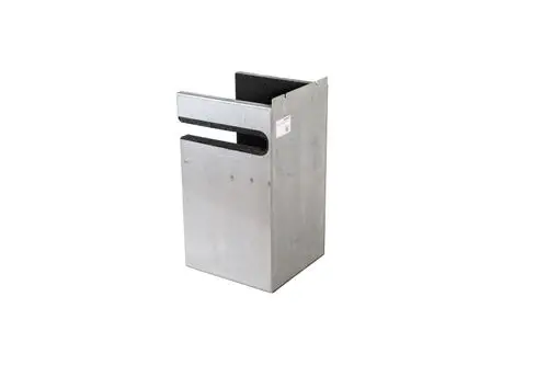 Stahlgehäuse in Silberfarbe mit offener Oberseite und seitlichen Aussparungen, möglicherweise für einen Brötje Kompressor. Oberfläche wirkt glatt und metallisch.