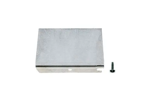 Metallisches Bauteil von Brötje mit flacher Oberfläche und einer seitlichen Auskerbung, begleitet von einer Schraube, die für die Montage verwendet wird.