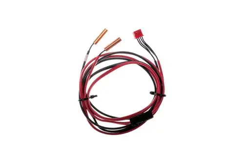 Kabelsatz mit zwei roten und zwei schwarzen Drähten, endend in Kupfer-Verbinder und einem Stecker, geeignet für Brötje Produkte. 