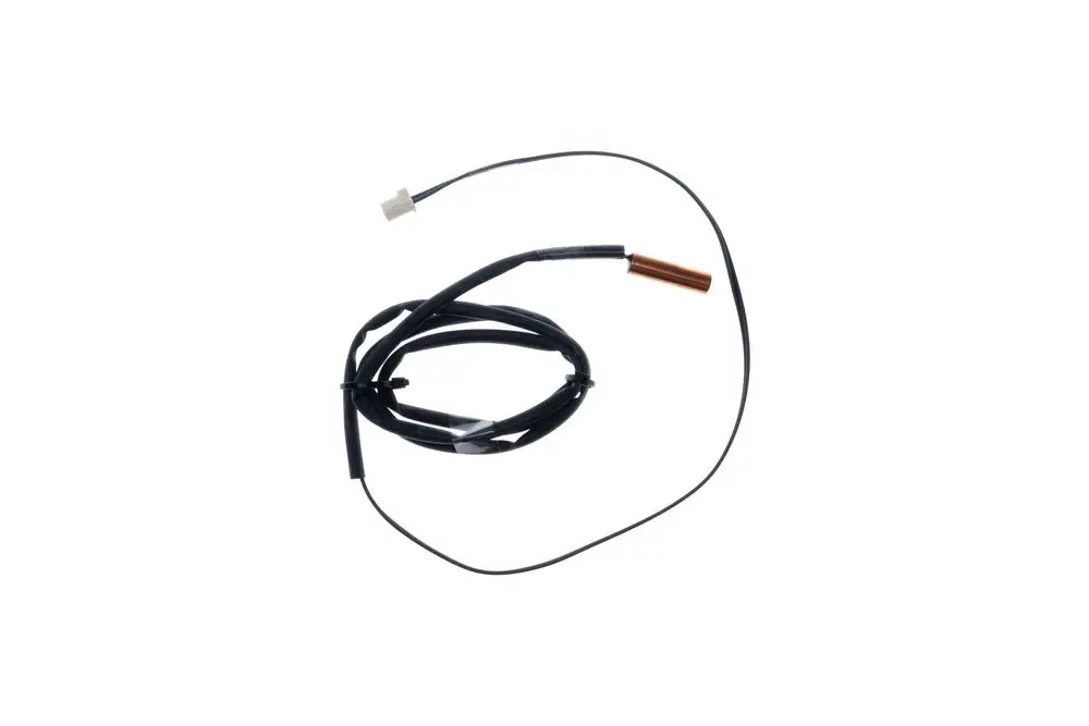Brötje-Sensor mit einem langen, schwarzen Kabel und einem kupferfarbenen Sensorende, welches zum Messen von Temperaturen verwendet wird.