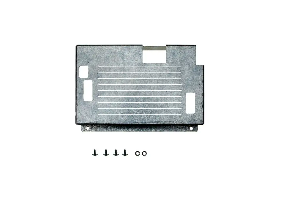 Metallabdeckung in rechteckiger Form mit horizontalen Rillen und Ausschnitten, geliefert mit Schrauben und Unterlegscheiben. Produkt von Brötje.