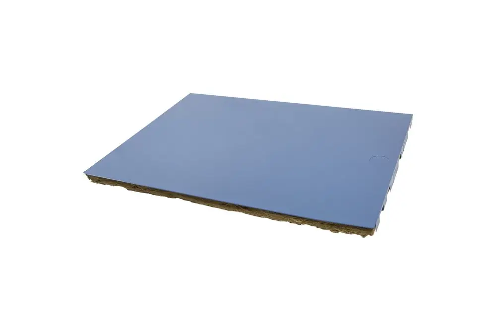 Rechteckige Plattenscheibe mit glatter, blauer Oberfläche, an der Unterkante mit isolierendem Material. Produkt von Brötje.