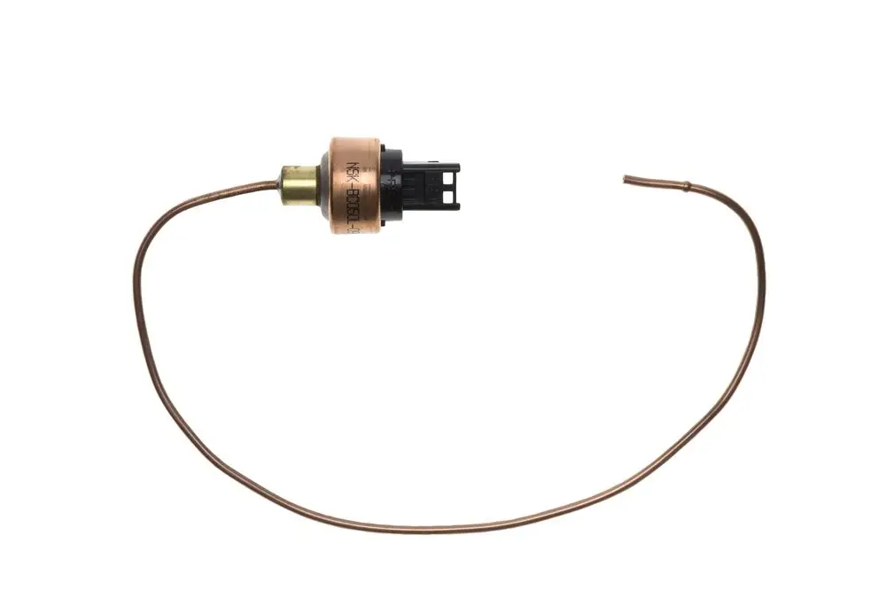 Brötje HD Transmitter mit kupferfarbener Halterung und elektrischem Anschluss. Langer Draht zur Verbindung, geeignet für Temperatur- oder Druckmessung.