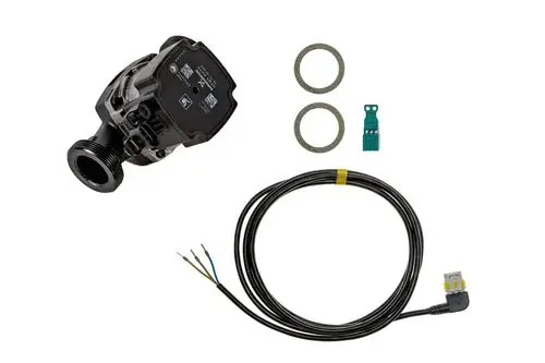 Brötje Pumpe mit Elektromotor, Anschlusskabel und Dichtungen. Beinhaltet verschiedene elektrische Anschlussdrähte für die Installation.