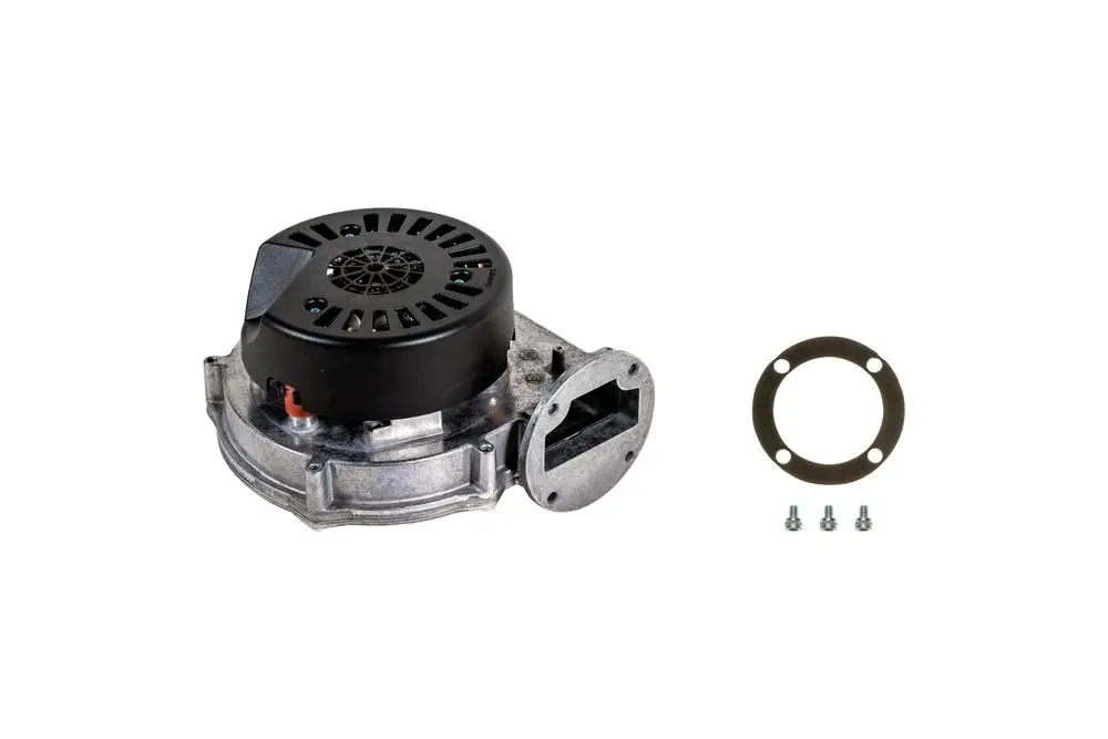 Brötje Gebläse mit schwarzem Motor und silberner Gehäuseoberfläche, neben einer Dichtung und Schrauben auf hellem Hintergrund.