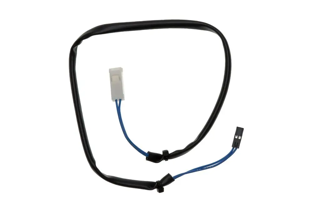 Brötje Verbindungskabel mit zwei Anschlüssen, einem weißen Stecker und einem schwarzen Schutzmantel, ideal für den Anschluss von Sensoren in Heizsystemen.