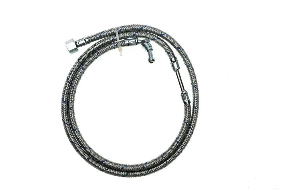 Flexibler Schlauch mit Metallgeflecht und Anschlussstücken, geeignet für Heizungsanwendungen, hergestellt von Brötje.