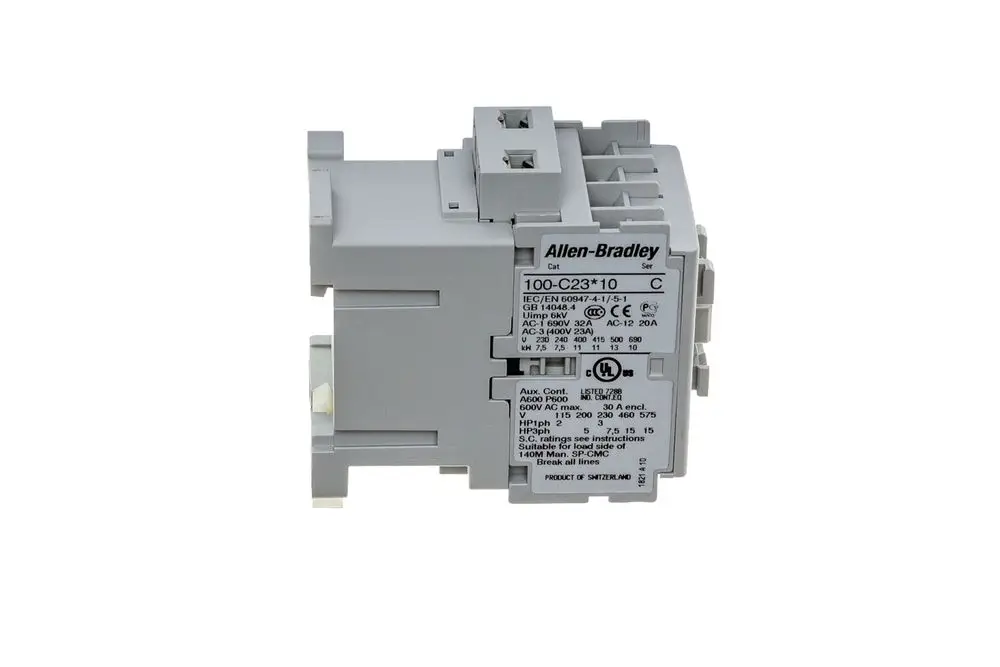 Grauer elektrischer Schütz mit Anschlüssen und technischen Angaben auf der Vorderseite, hergestellt von Brötje.
