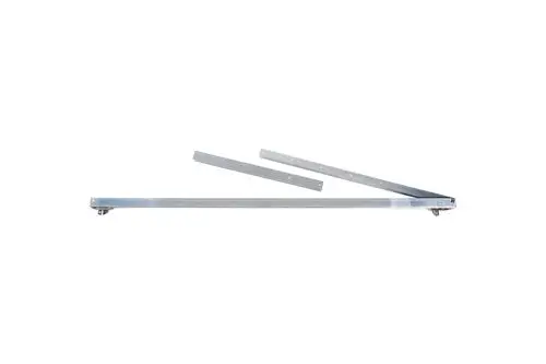 Aluminium-Bauteil mit einer langen Basis und zwei kürzeren, schräg angebrachten Stützen. Das Produkt gehört zur Brötje-Produktlinie und ist für spezifische Anwendungen konzipiert.