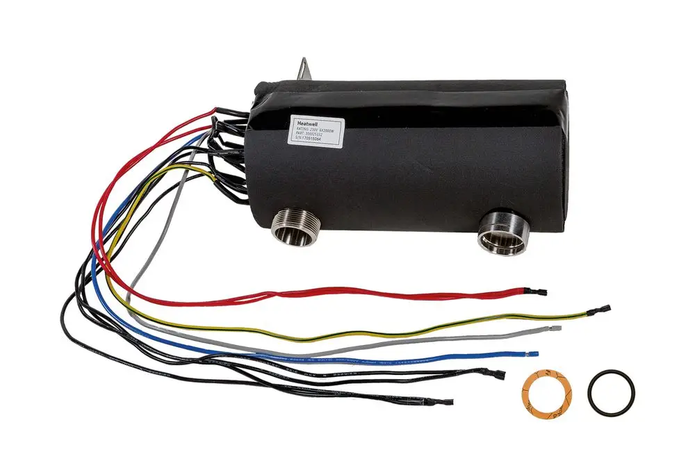 Elektrozusatzheizung von Brötje mit mehreren Anschlussleitungen und zwei anschlussfertigen Auslässen, montiert auf einer geraden Oberfläche.
