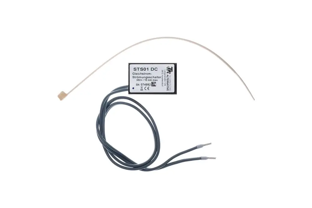 Brötje Sensor in kompaktem Format mit zwei elektrischen Anschlüssen und einem Verbindungskabel. Der Sensor dient zur Anwendung in Heizungs- oder Regelungstechniken.