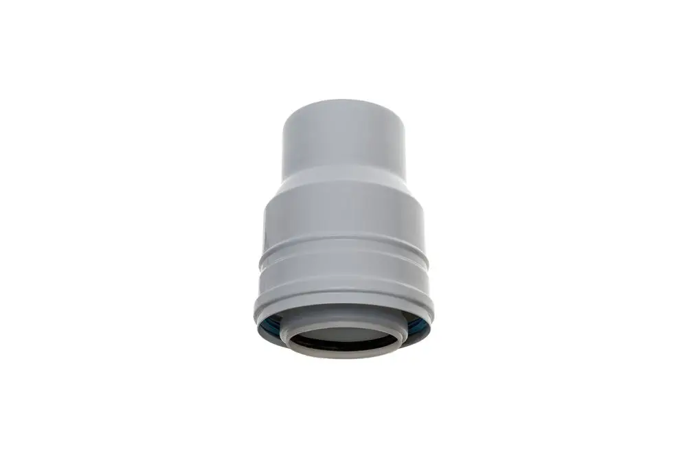 Grauer Kunststoffadapter von Brötje mit ringförmigen Dichtungen. Das Produkt hat einen breiteren oberen Teil und einen schmaleren unteren Anschluss.
