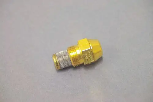 Brötje Düse in messingfarbenem Metall, konische Form mit Gewindeverbindung, zur Verwendung in Heizungs- oder Kesselanlagen konzipiert.