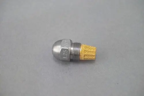 Brötje Düse aus Metall mit gewindeloser Verbindung und einem goldfarbenen Filterelement oben. Produkt in neutralem Umfeld abgebildet.