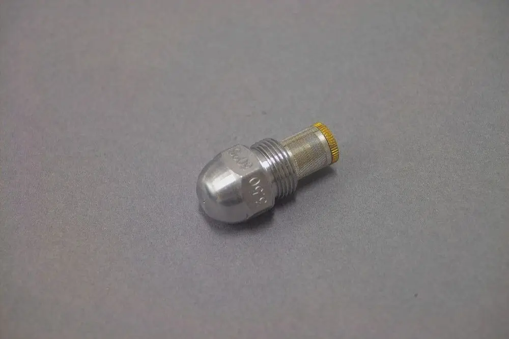 Brötje Düse aus Metall mit runder, glänzender Spitze und feiner Gewindeverbindung. Eignet sich für präzise Fluidik-Anwendungen.