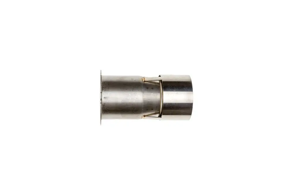 Brötje Brennerrohr aus Metall, zylindrische Form mit Befestigungselementen, für den Einsatz in Heizsystemen.
