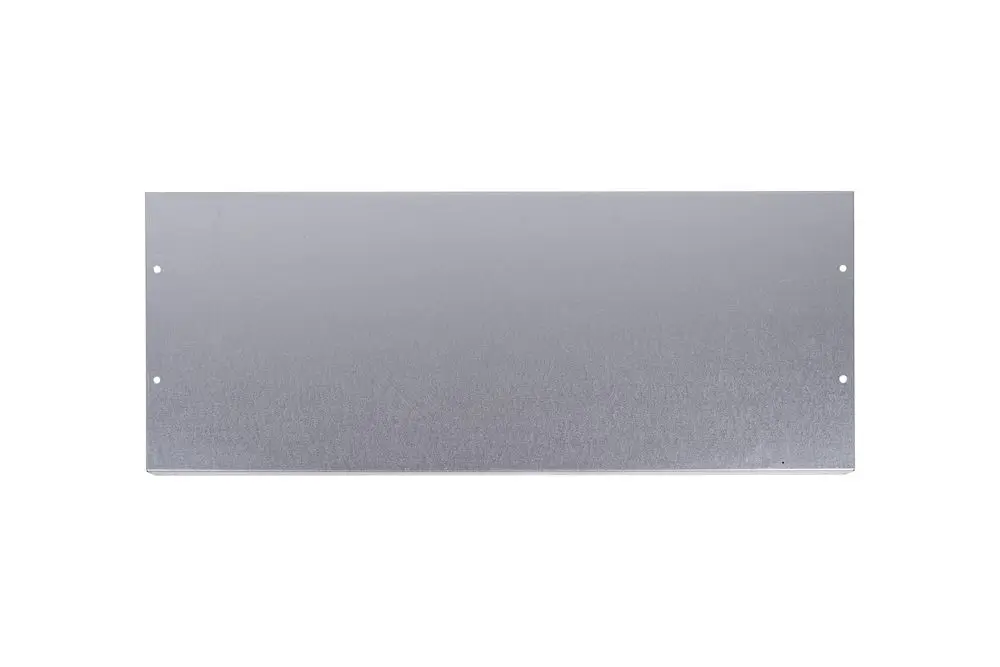 Aluminiumblech mit glatter Oberfläche und mehreren Befestigungslöchern, vorgesehen zur Verwendung bei Brötje Produkten.