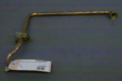 Kupferrohr mit Biegung und Befestigungselement, geeignet für Heizungsinstallationen. Teil des Brötje Produktsortiments.