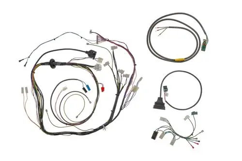 Kabelbaum von Brötje mit mehreren Kabeln und Steckverbindungen, zur elektrischen Verbindung in Heizsystemen. Komplett mit verschiedenen Anschlusskomponenten dargestellt.