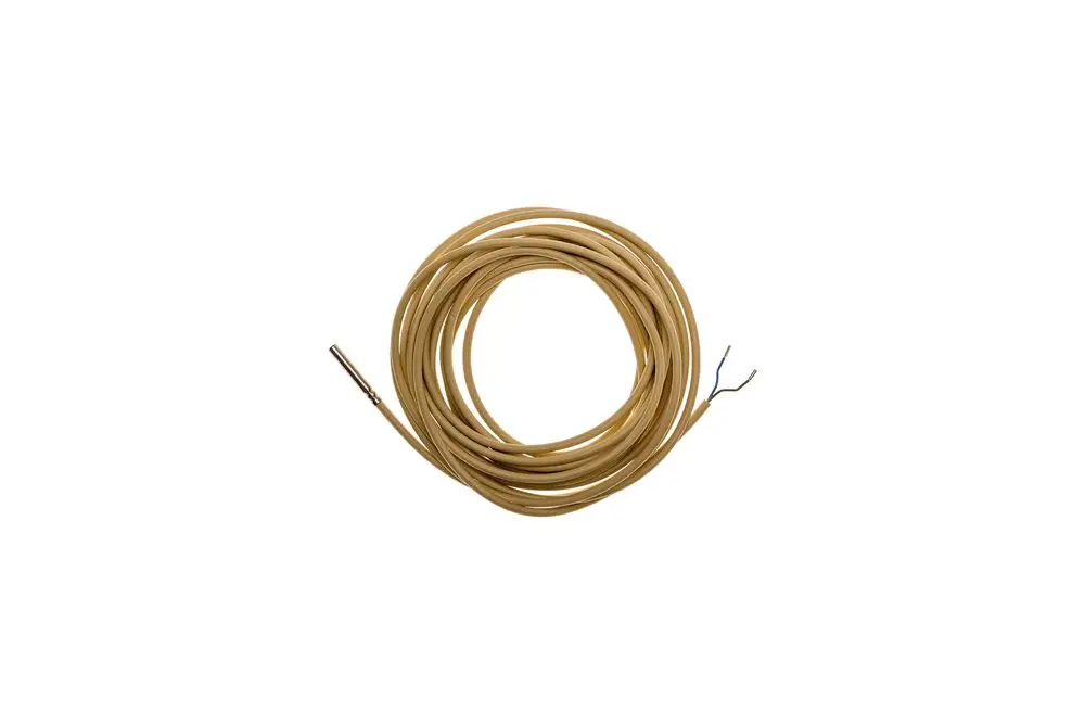 Brötje Speicherfühler mit länglichem, gelben Kabel, das zu einem Kreis gewickelt ist, und freiliegenden Drähten an einem Ende.