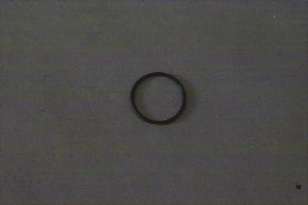 Schwarzer O-Ring auf hellem Hintergrund, der möglicherweise für Brötje Produkte wie Heizungsanlagen oder ähnliche Anwendungen verwendet wird.