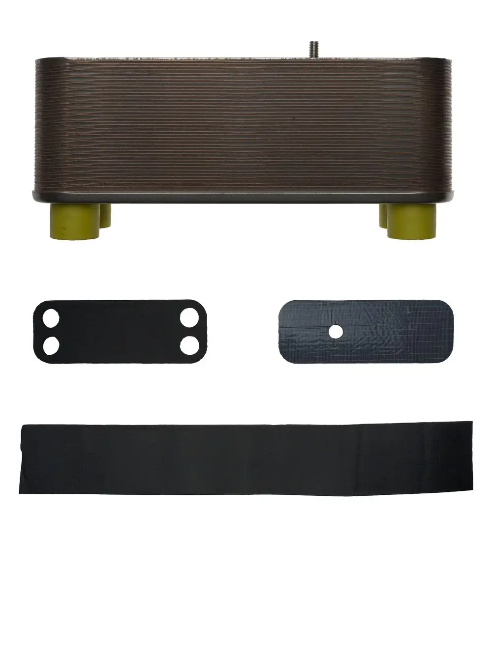 Brötje Wärmetauscher in mattem Design, mit einer breiten horizontalen Fläche und vier Füßen. Dazu drei schwarze Komponenten in variierenden Formen und Längen.