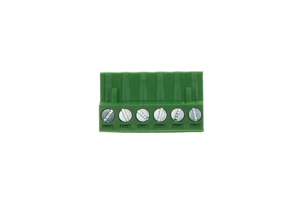 Grüner Stecker mit sechs Anschlüssen und Schrauben von Brötje. Eignet sich für elektrische Verbindungen in Heizungsanlagen.