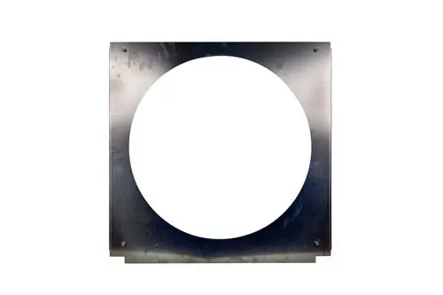 Metallrahmen mit runder Öffnung. Das Produkt könnte Bestandteil eines Heizungs- oder Lüftungssystems von Brötje sein.