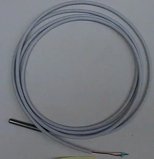 Temperaturfühler mit einem runden Kabel, einer Metallspitze und einer farbigen Kennzeichnung, hergestellt von Brötje. Der Fühler ist für Temperaturmessungen vorgesehen.