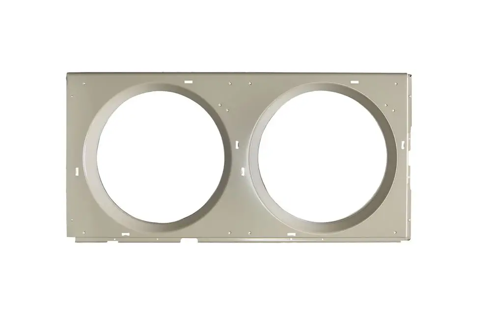 Vorderwand aus Metall mit zwei runden Öffnungen, passend für eine Brötje-Heizungsanlage. Schlichtes Design ohne sichtbare Schrauben oder Befestigungselemente.