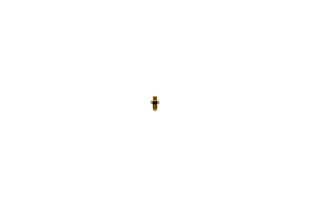 Einschraubnippel von Brötje in Goldfarbe, mit charakteristischer Form und Gewinde, auf weißem Hintergrund.
