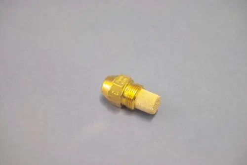 Brötje-Düse aus Messing mit einem zylindrischen Körper und einer schaumstoffähnlichen Spitze, die für verschiedene Heizungsanwendungen verwendet wird.